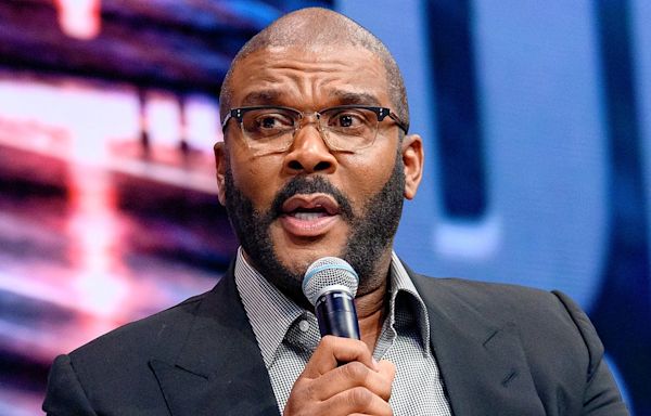 Tyler Perry calls alleged airport racial profiling ‘an affront to our dignity’