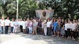 Reciben medalla Jesús Menéndez trabajadores en provincia de Cuba (+Fotos) - Noticias Prensa Latina