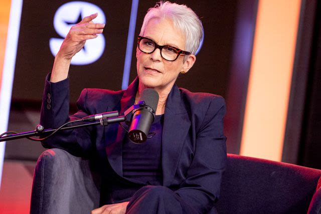 Jamie Lee Curtis asks for crew to wear name tags on set: 'I just want it to be equitable'