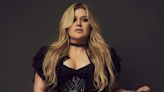 Kelly Clarkson Looks Back at the End of a Relationship in New Song 'Roses': 'We Can't Be Saved'