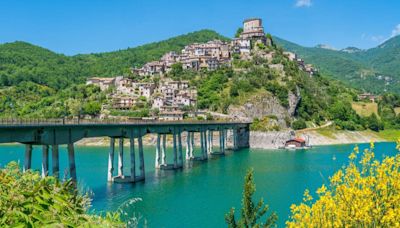 El lago escondido en Italia poco conocido por el turismo
