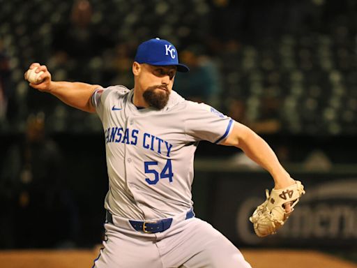 Royals Outright Dan Altavilla