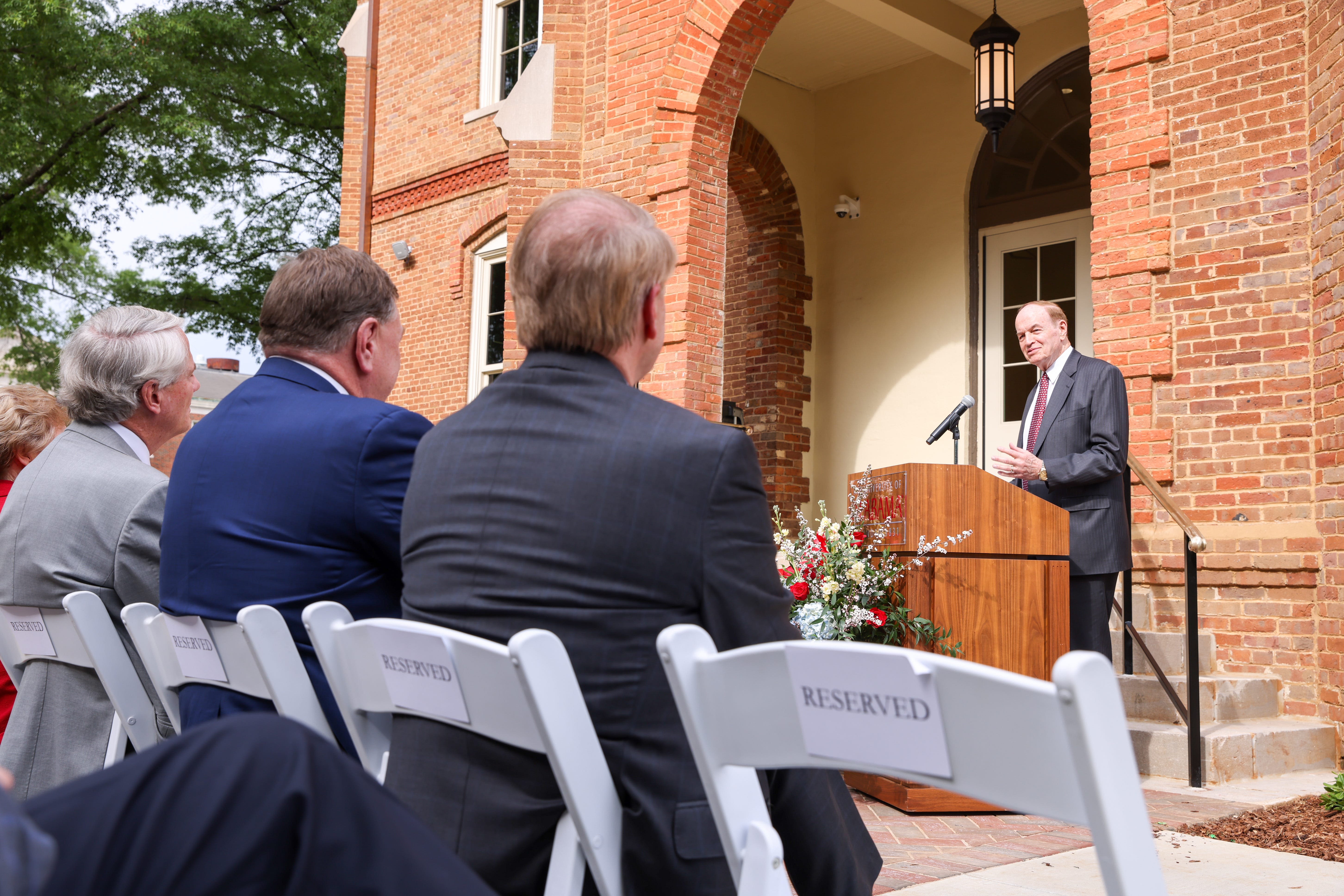 University of Alabama's Shelby Institute to focus on building leaders