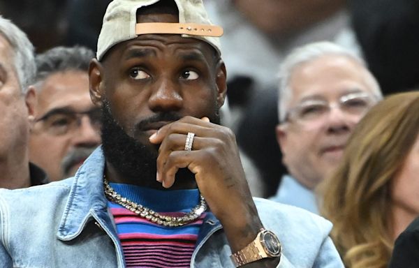 LeBron James Sends Strong ‘Message to Lakers’ With Cavaliers Visit: Insider