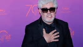 Pedro Almodóvar (cineasta, Papeles de Panamá) confiesa que lloró al leer a Sánchez