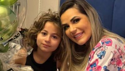 Deolane Bezerra impressiona ao mostrar fotos da festa luxuosa da filha caçula: 'Linda'