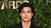 Charles Melton, el actor que hace tambalear a la ‘Ken-manía’ de Ryan Gosling en la carrera hacia los Óscar