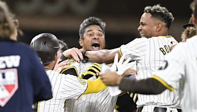 Pinch-hitter Solano delivers winning single in the 10th as the Padres stun the Dodgers 6-5