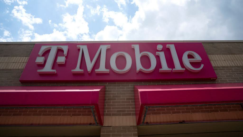 T-Mobile's Home Internet Backup Plan Kicks in When Your Broadband Goes Out