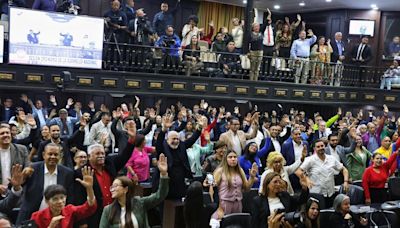 El Parlamento venezolano pide al Gobierno de Maduro romper relaciones con España