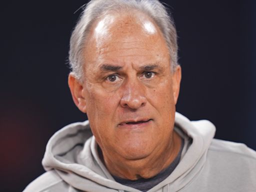 Vic Fangio hopes to end his pro football career in Philadelphia, where it started