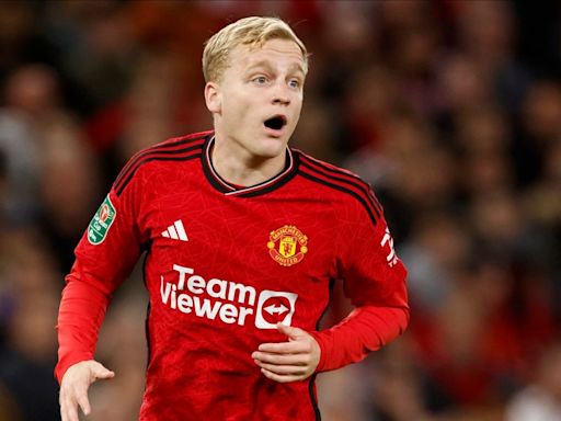 Donny Van De Beek Bids Goodbye To Manchester United, Thanks Fans For Making 'These Years Unforgettable'