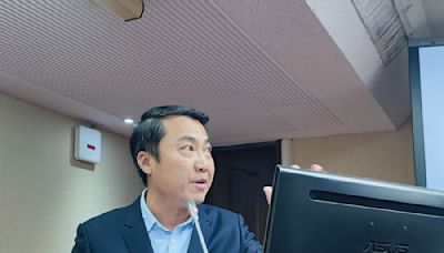 四叉貓揪藍委囂張嗆官員助理黑歷史 曾捲性騷醜聞