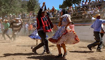 El renacer de la cueca, el emblemático baile nacional de Chile (y su expansión en otros países de América Latina)