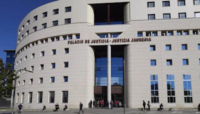 Un año de prisión para un hombre de 66 años por acariciar con ánimo sexual a una niña de 13 en la comarca de Pamplona