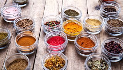 15 Spices That Can Help Melt Belly Fat