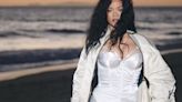 Rihanna desata polémica al aparecer vestida de monja en una revista: "¿en qué estabas pensando?"