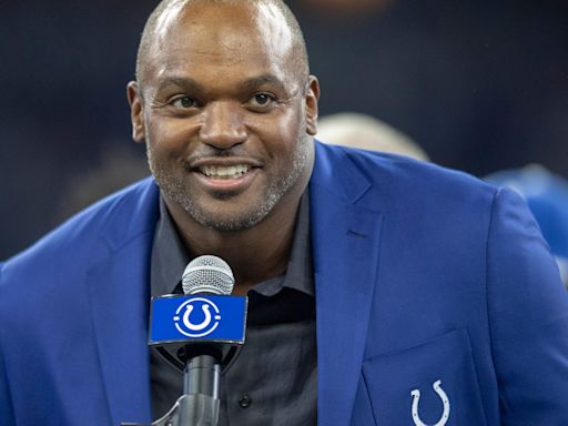 Dwight Freeney talks Hall of Fame nod, Reggie Wayne's chances at Canton