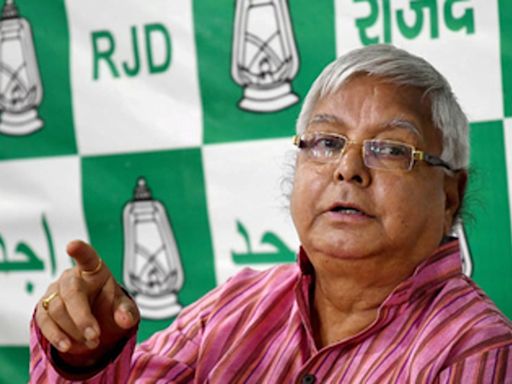 'Nitish surrendered to BJP, cheated people of Bihar': Lalu on Centre's refusal to grant special status to State