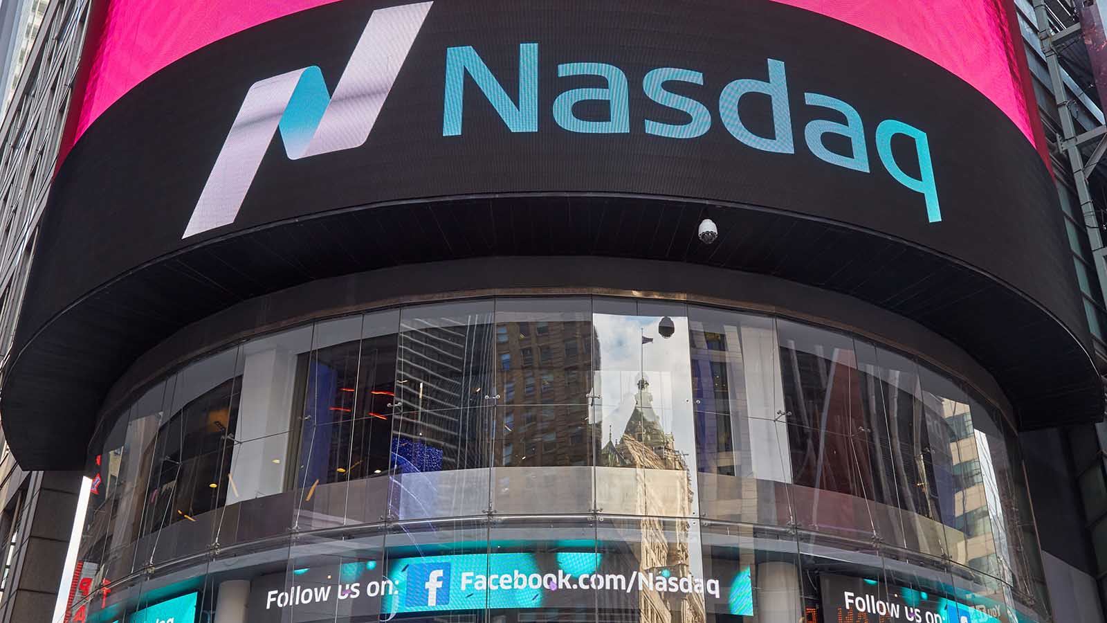 Stock Market Crash Warning: Don't Get Caught Holding These 3 Nasdaq Stocks