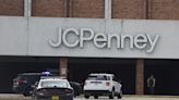 Police arrest teen after Iowa mall shooting that left 2 people hurt