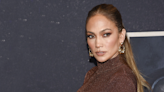 Jennifer Lopez posa completamente desnuda en sesión de fotos