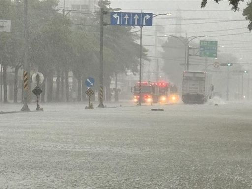 高雄淹水災情有多嚇人？遠超莫拉克單日累積雨量 最慘災情彙整曝光