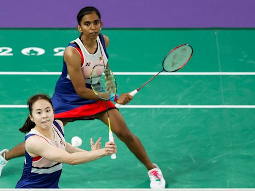 Smooth sailing as Pearly-Thinaah beat S. Korea in straight sets, break record as first Malaysian women's pair to reach Olympic semis