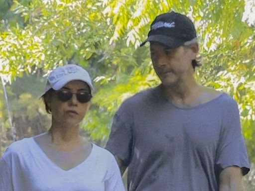 Aubrey Plaza & Husband Jeff Baena Spotted on Very Rare Outing, Couple Enjoys Afternoon Hike