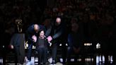 Bulls Ring of Honor ceremony gets ugly as fans loudly boo Jerry Krause in front of his widow
