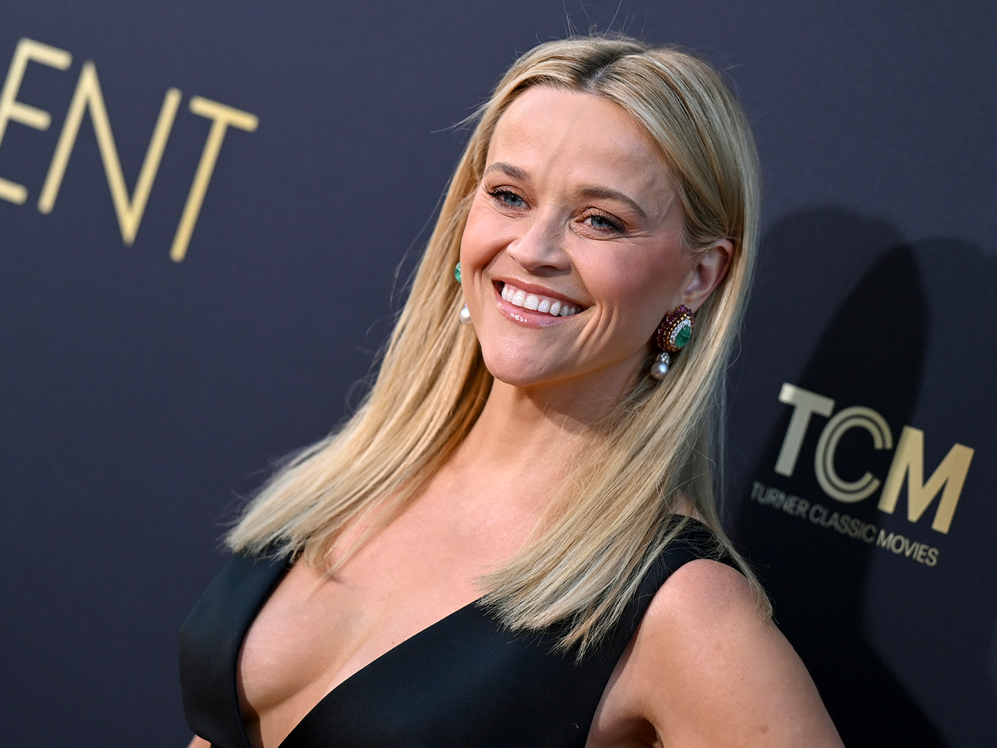 Reese Witherspoon's May Book Club Pick Follows an 'Electrifying' Love Story & Is 30% Off Right Now