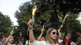 Medellín se vuelca a las calles para despedir cantando al "Rey del despecho"