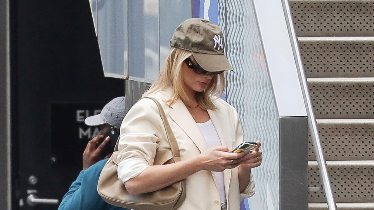 Margot Robbie Has Returned to Street Style With a Whole New Look