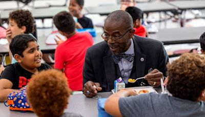 Wake wants free school meals for all students in NC. Here’s what it’s doing locally.