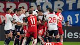 Copa Libertadores: River le ganaba 2-0 a Nacional, entró en la pelea, sufrió al árbitro y se derrumbó en menos de dos minutos