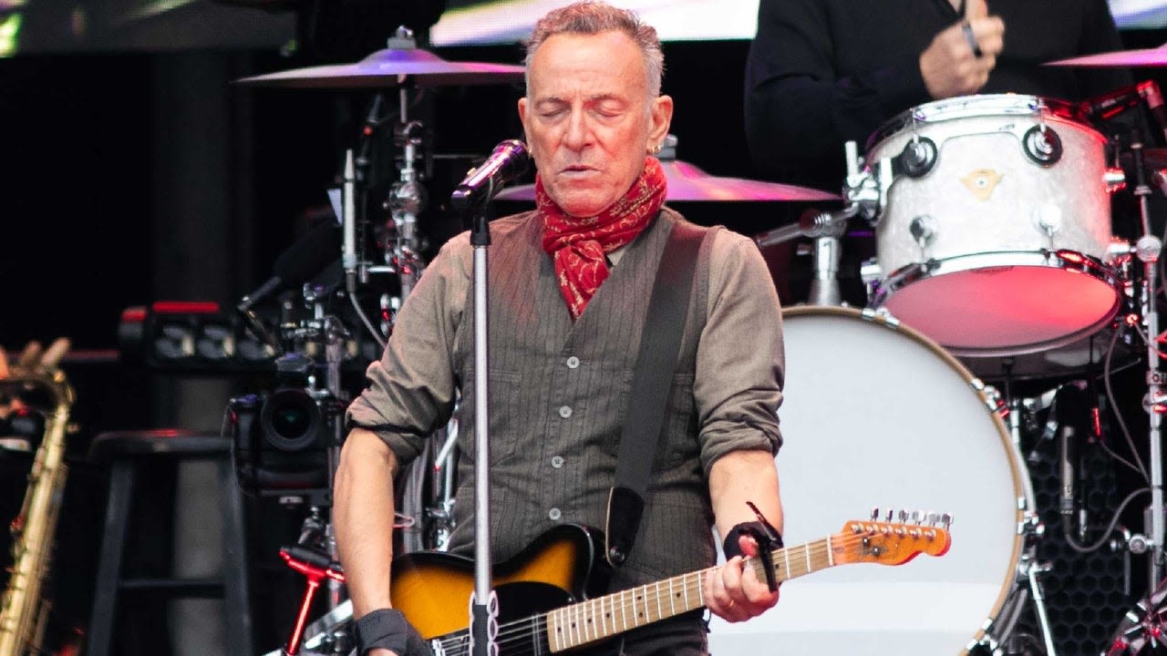 Bruce Springsteen Forced to Postpone Several European Concerts Due to 'Vocal Issues'