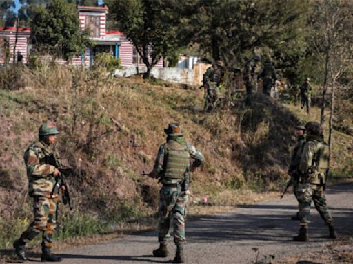Indian Army Foils Terrorist Infiltration At LoC In J&K: One Soldier Injured