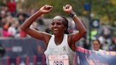 【紐約馬】女子激鬥！Hellen Obiri 末段衝刺奪冠寫 34 年首位同年贏得紐約與波士頓女性