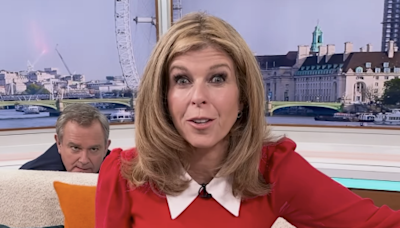 Kate Garraway fans shocked as they spot ITV star behind the sofa on Good Morning Britain set