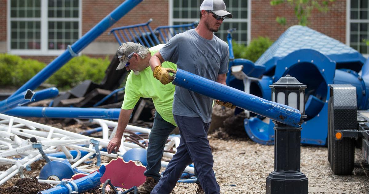 Goodbye 'Big Blue:' Southside Elementary prepares for new playground