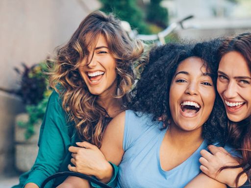 20 Ways You Can Be a Better Friend