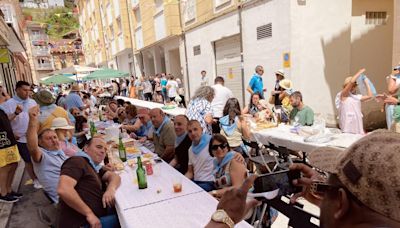 Multitudinaria acogida en Cornellana a la primera comida en la calle: más de medio millar de personas responde al llamamiento del club de fútbol local