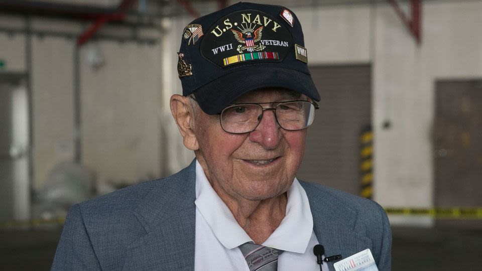 World War II veteran Robert Persichitti dies at 102 while traveling to France for D-Day’s 80th anniversary