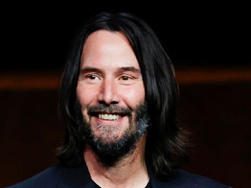 Keanu Reeves’ ‘Matrix’ Salaries Revealed & He Barely Got a Raise Between the First and Fourth Film!