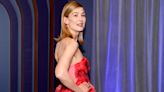 How Rosamund Pike’s Awards Season Style Is Influenced by Her Spicy ‘Saltburn’ Character