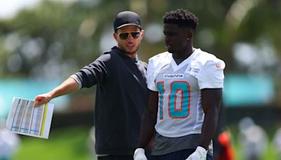 Mike McDaniel reminding Dolphins how long it's been since last playoff win