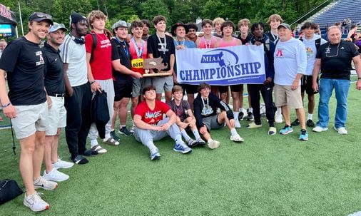 Final race forges a tie with Amesbury, Littleton boys sharing Division 6 state track title - The Boston Globe