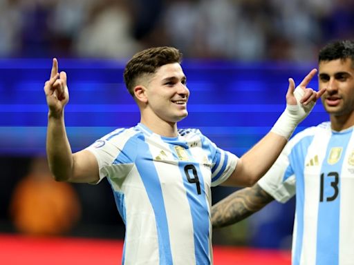 Argentina begin Copa title defence with 2-0 win over Canada