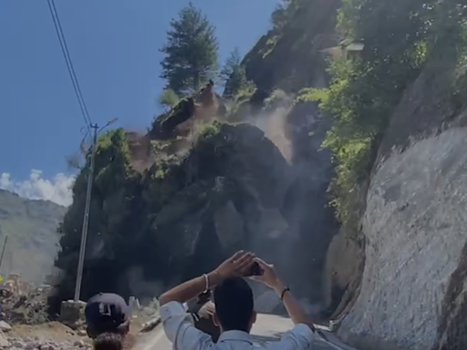 Video: Huge Landslide On Badrinath National Highway, People Run To Safety