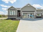 400 SW Hawthorne Ln, Blue Springs MO 64014